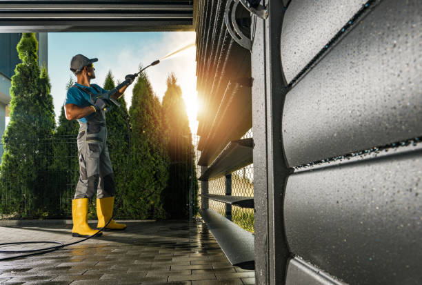 Best House Exterior Washing  in Howards Grove, WI