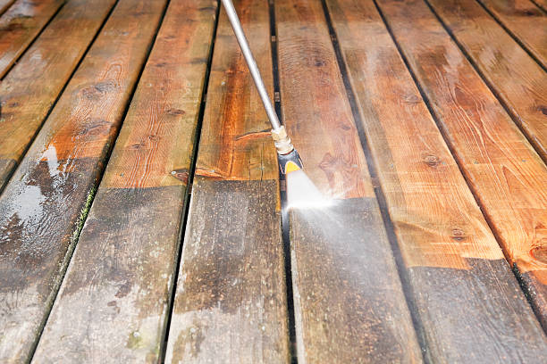 Best Building Exterior Washing  in Howards Grove, WI